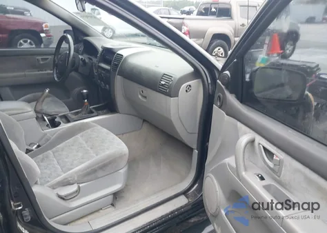 2004 Kia Sorento Ex/Lx z USA, uszkodzony, nr VIN KNDJC733245317586